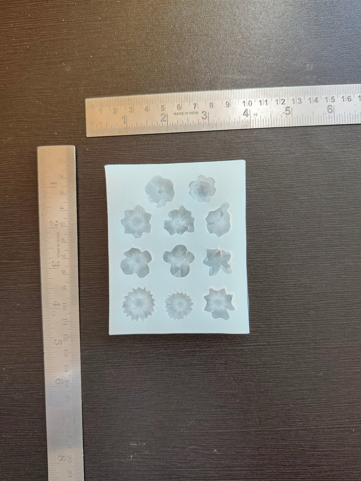 11 Cavity Flower Mould