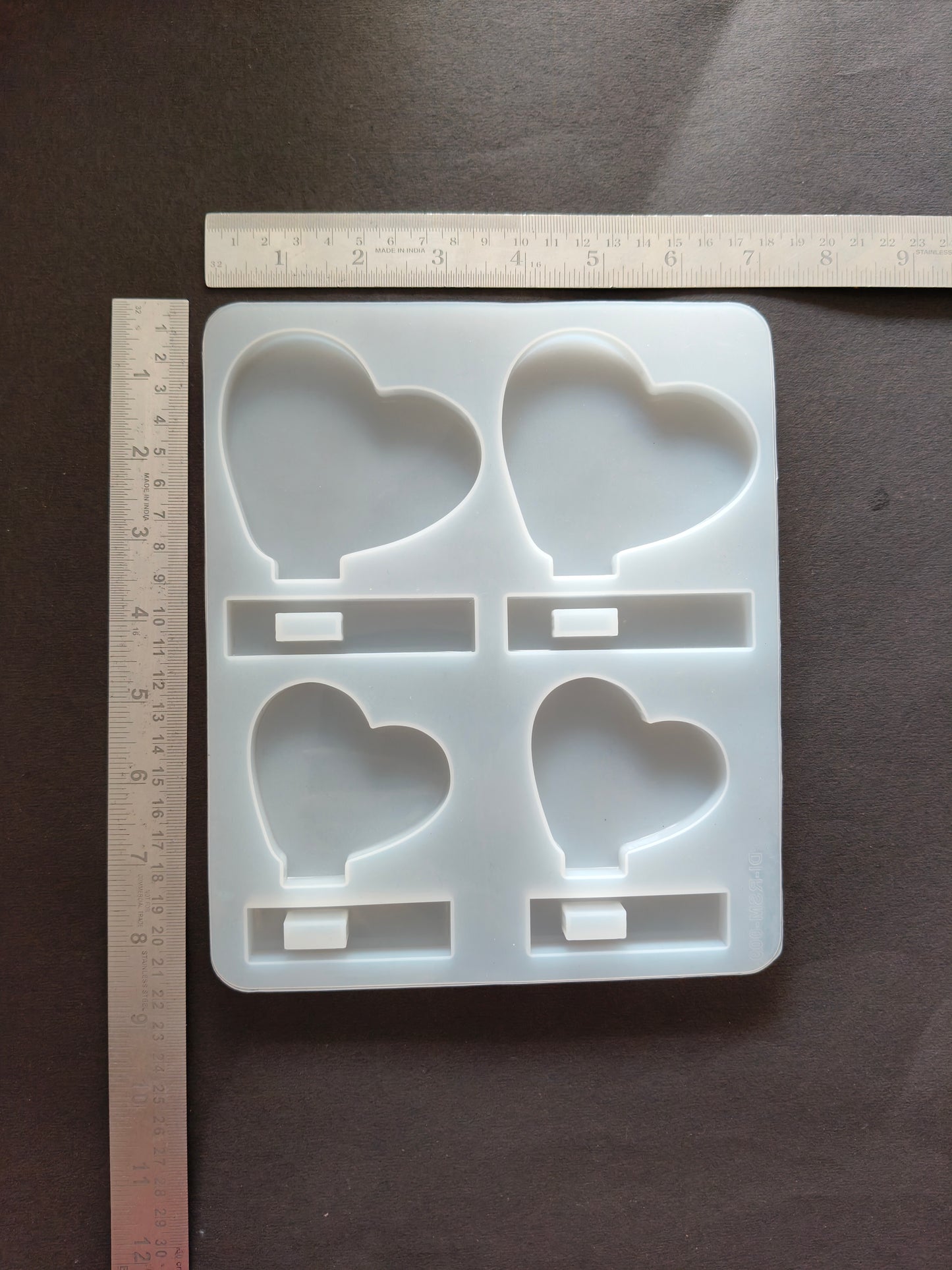 4 cavity Heart stand mould