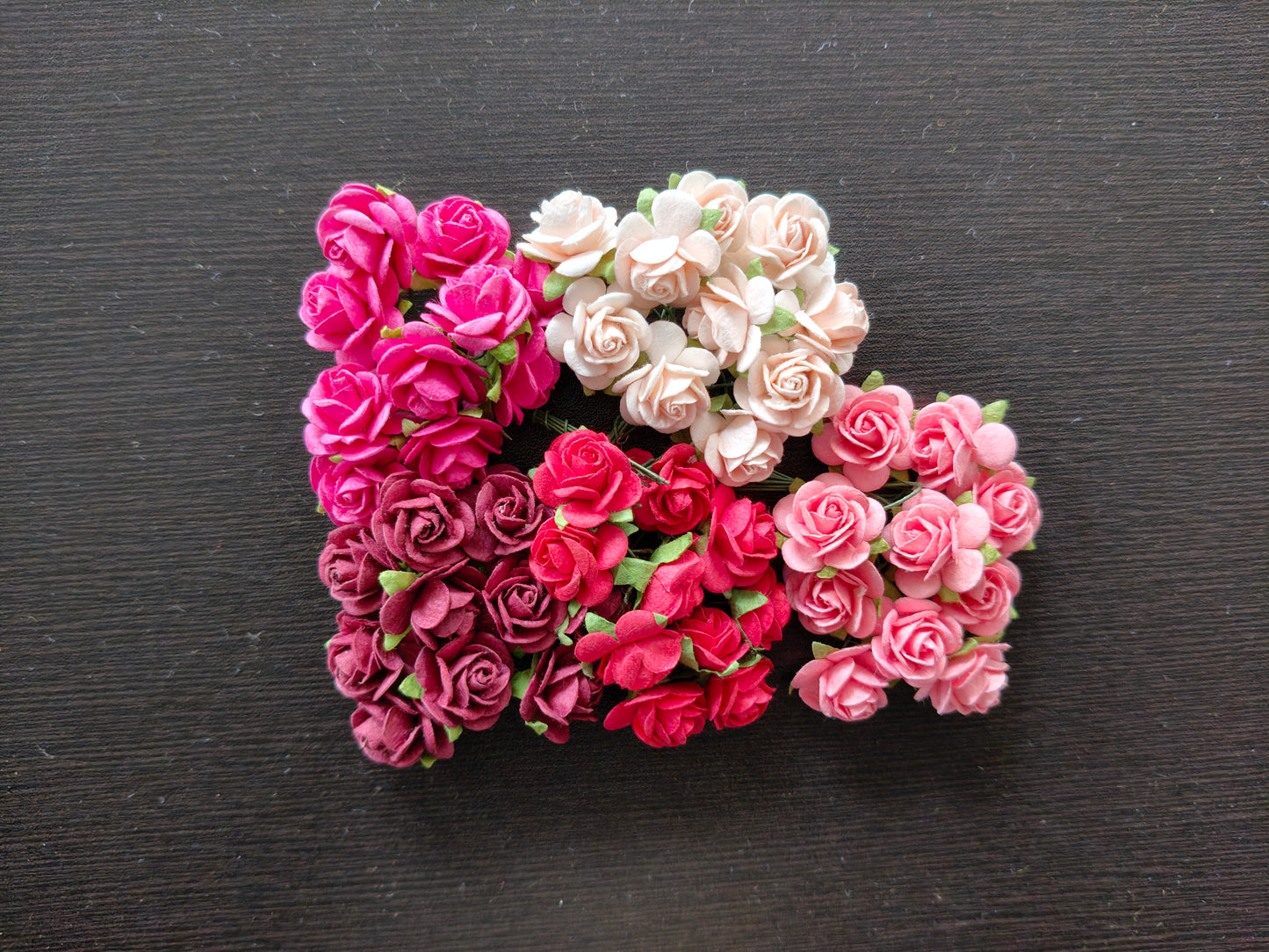 MF003- 25mm Mulberry roses