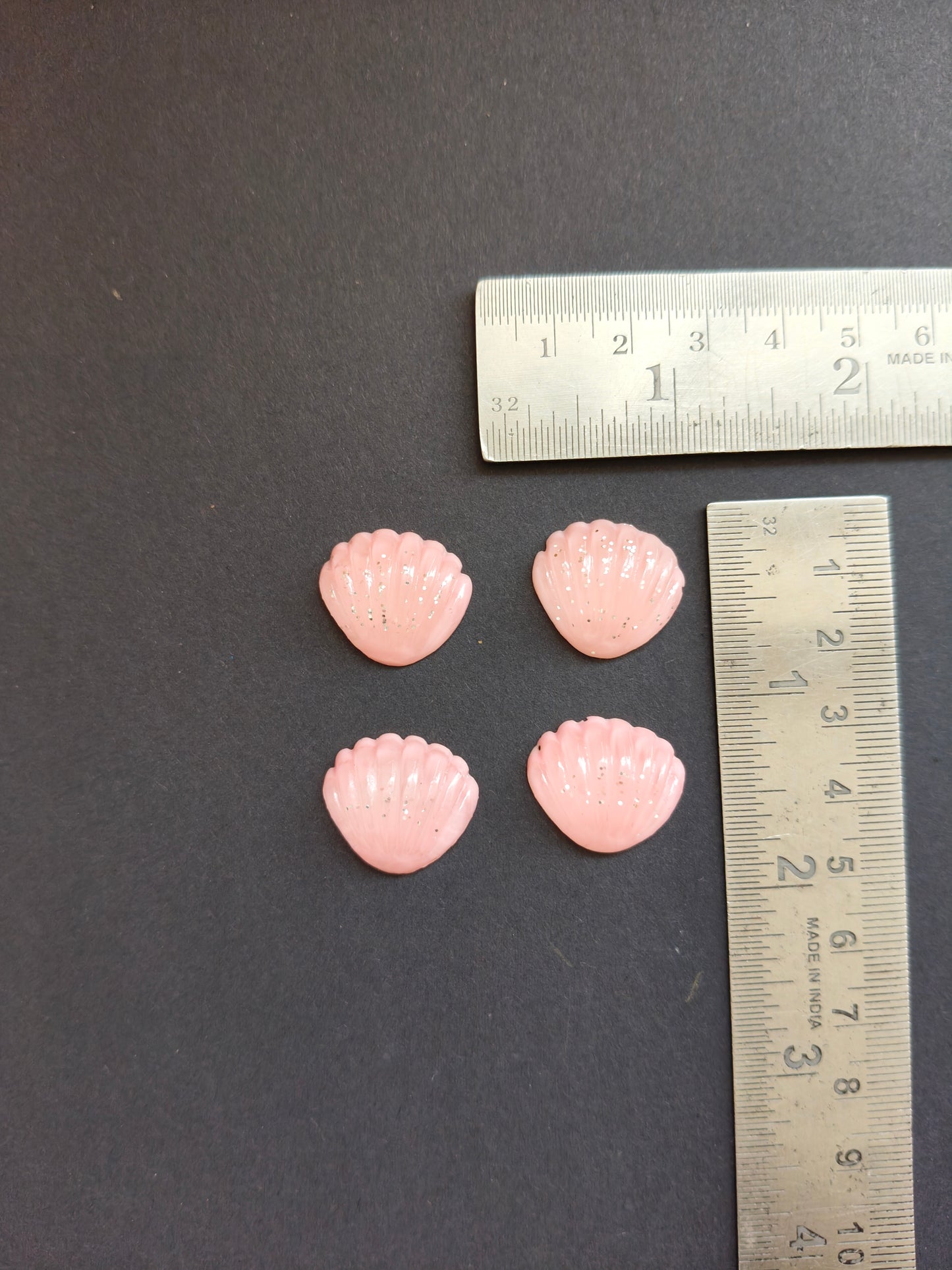 MN209- Light pink shell miniature