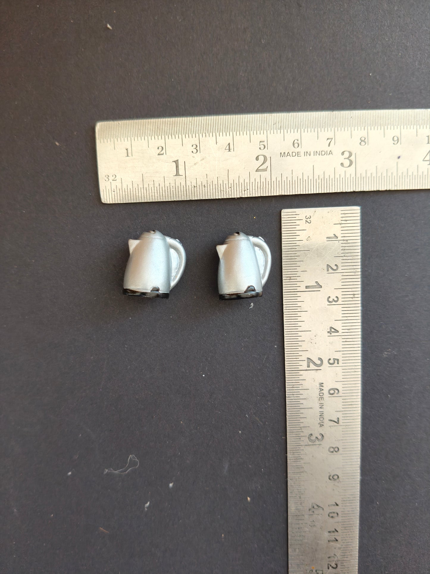 MN305- Silver Kettle miniature