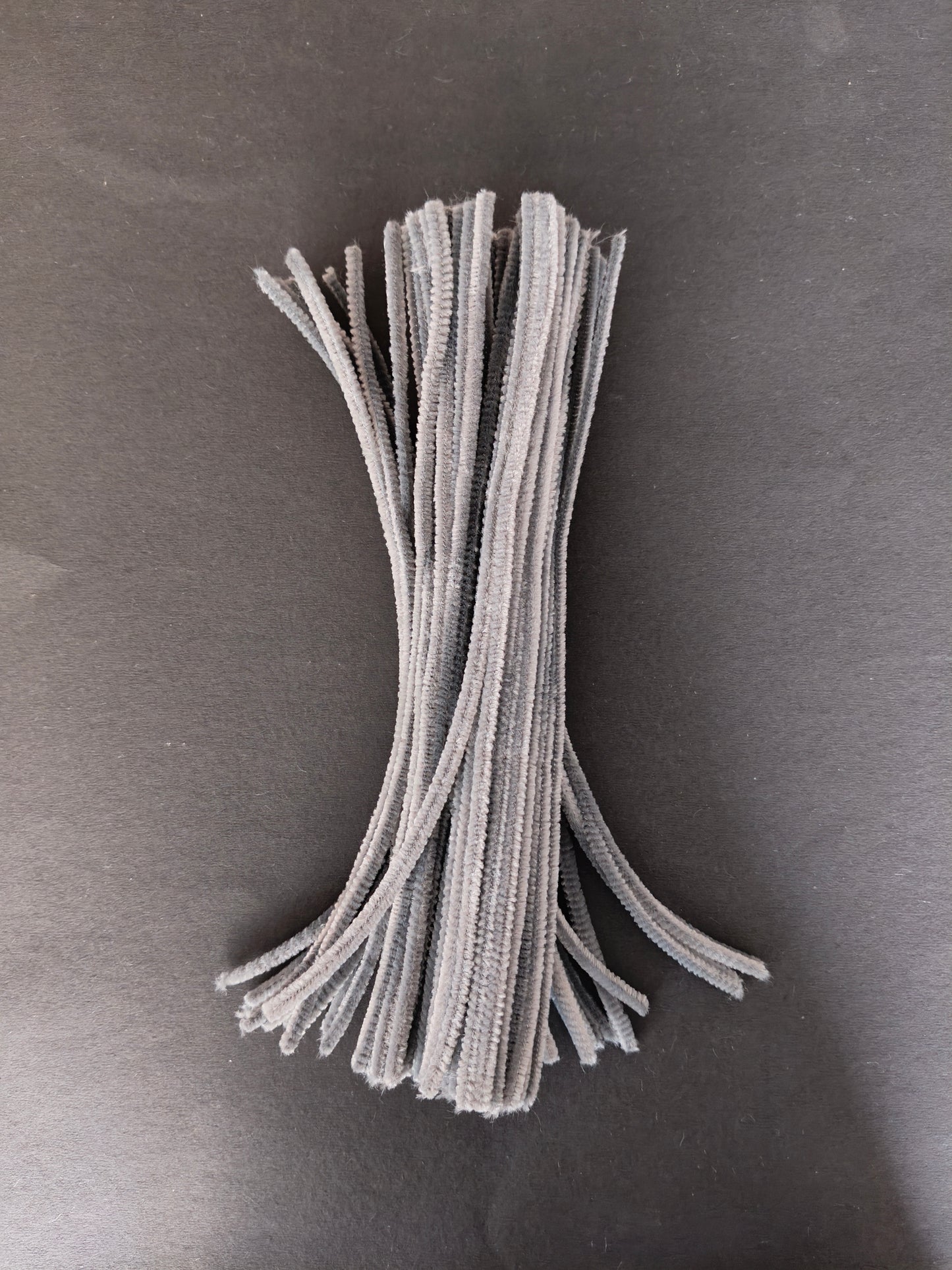 PC02-Grey Pipe Cleaner