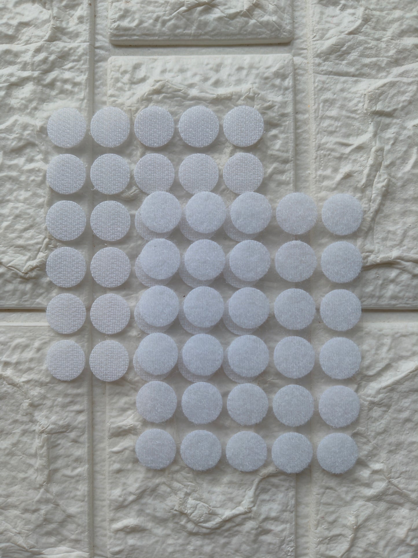 VL104-White Velcro- Medium