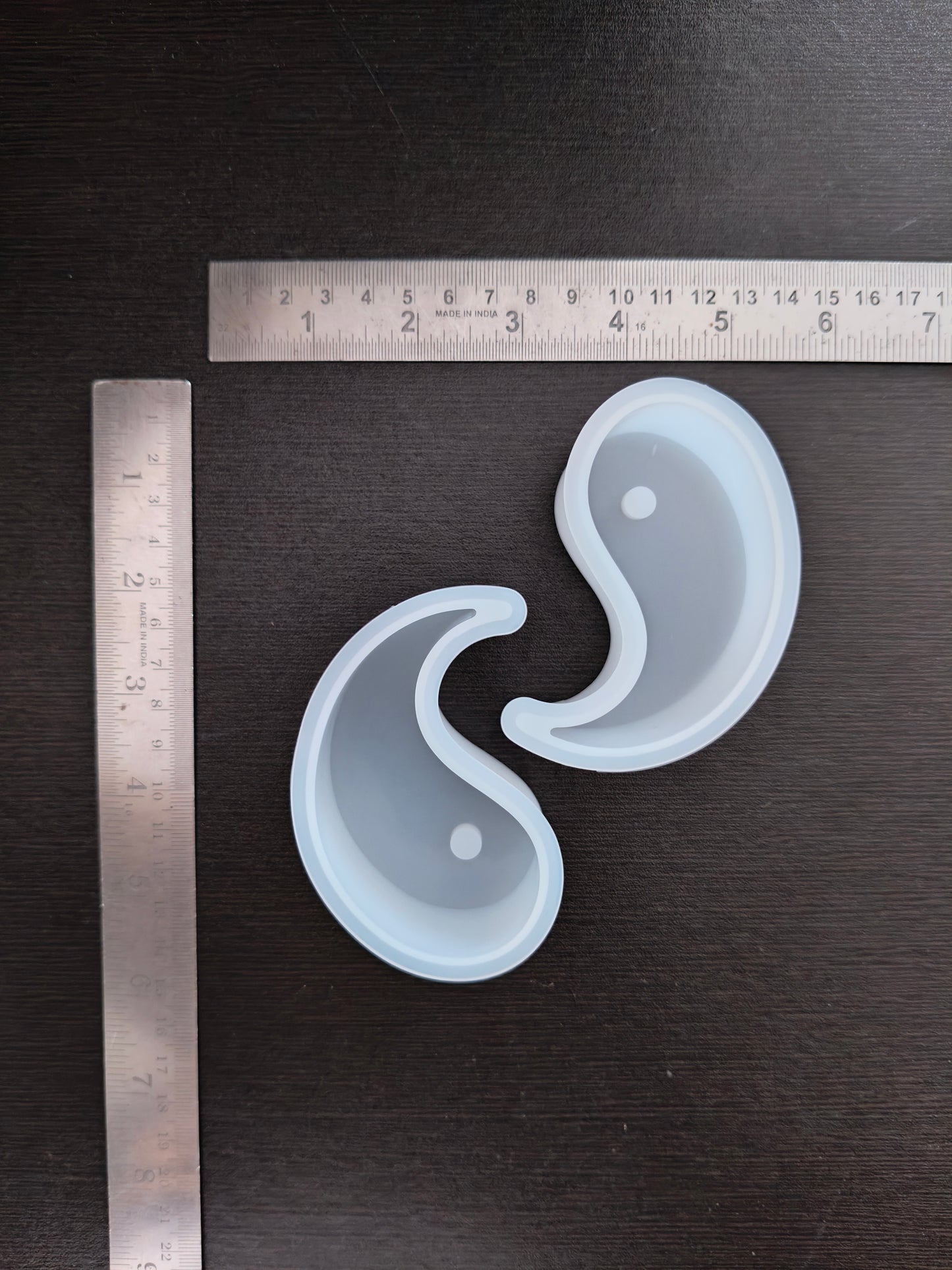 Yin Yang t-light mould