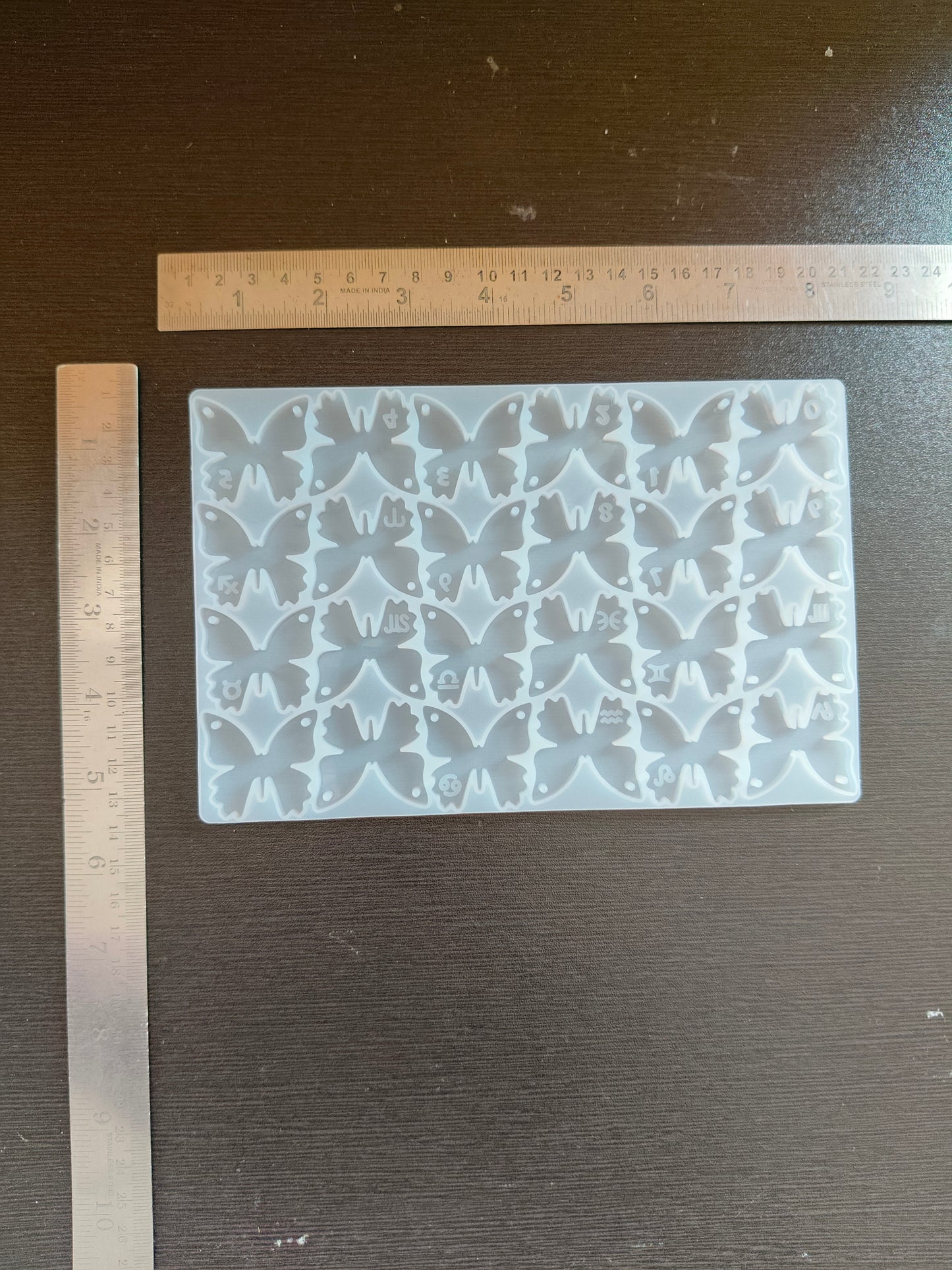 24 cavity butterfly mould