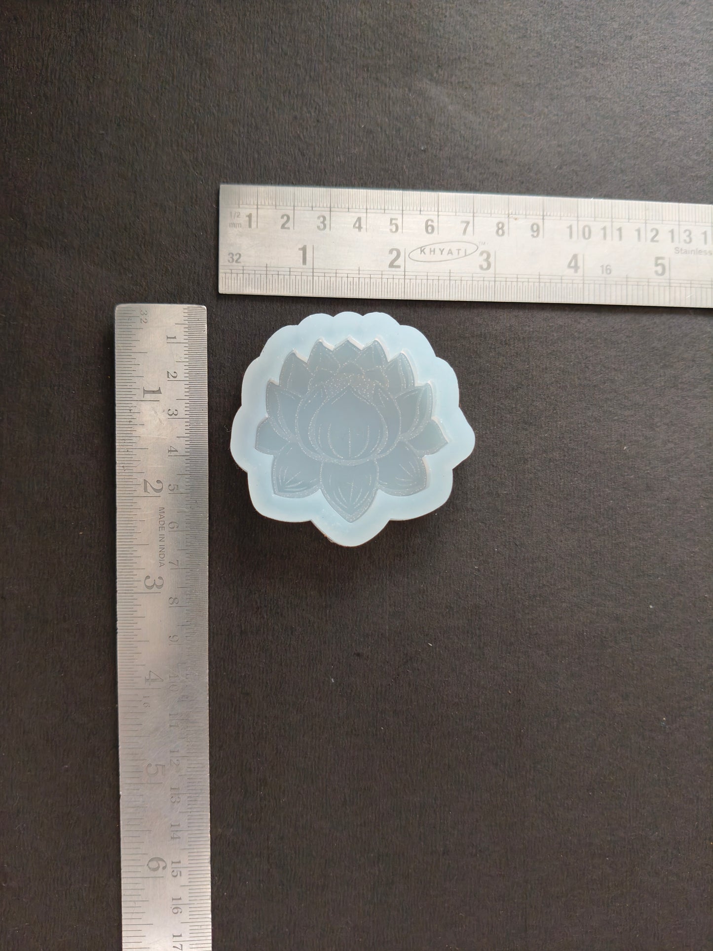 2inch louts flower mould (Hand-made mould)