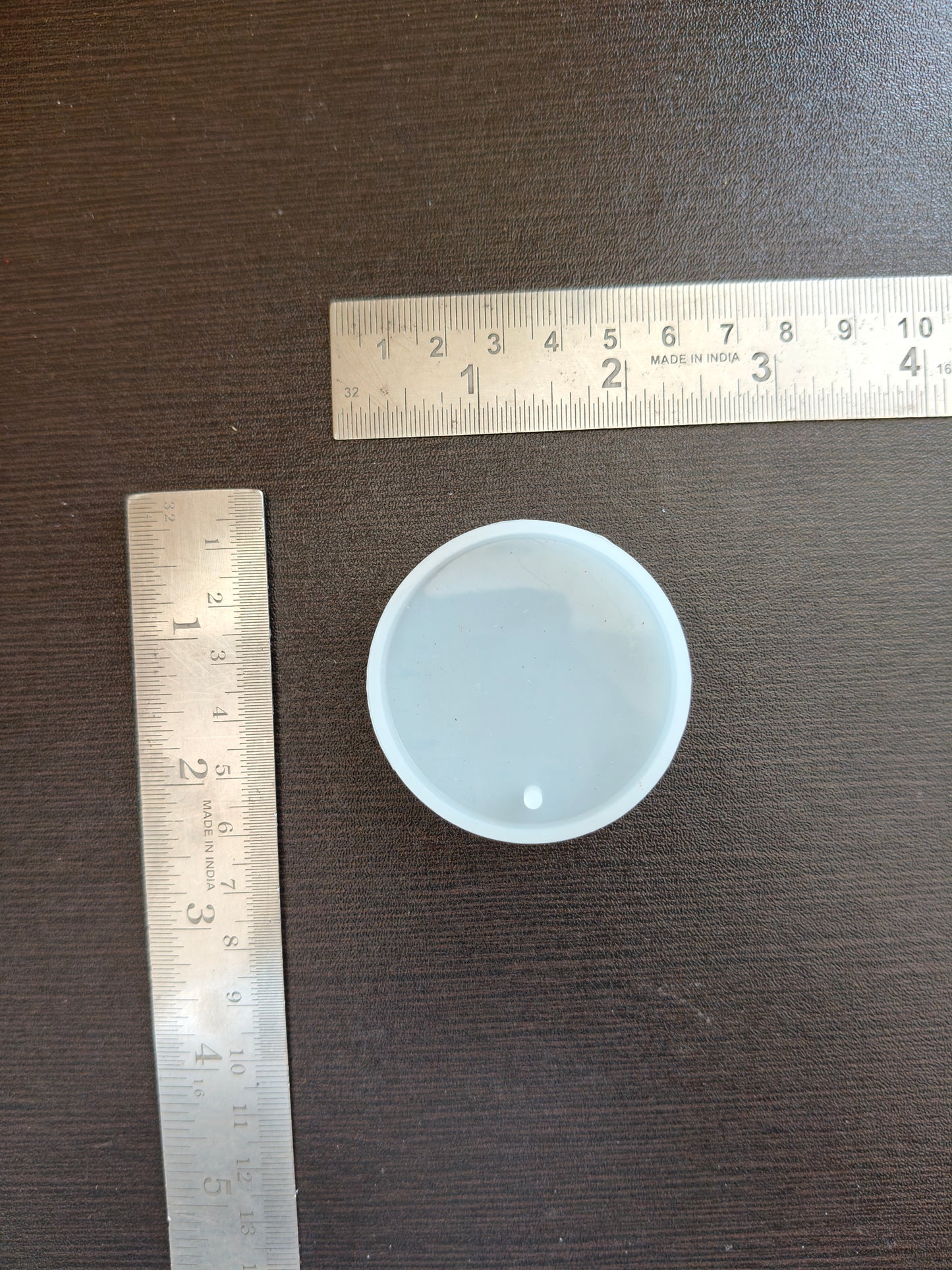 2 Inch With Hole Mould