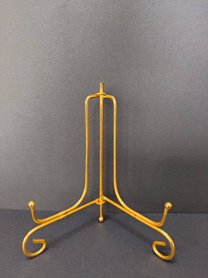 Foldable metal stand