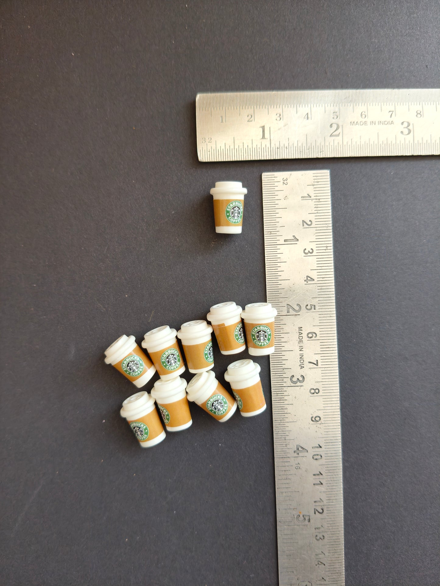 MN010- Starbucks miniature