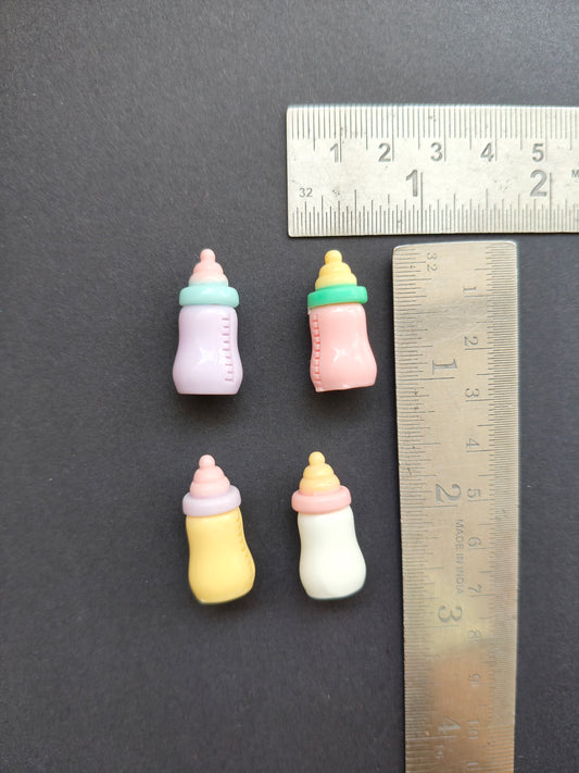 MN013- set of 4 Milk bottle miniature
