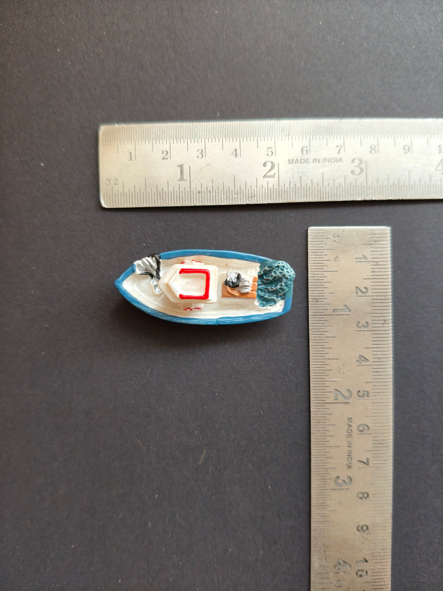 MN213- Ship miniature 3