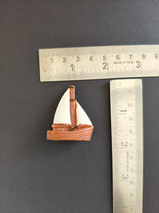 MN217- Boat miniature 3