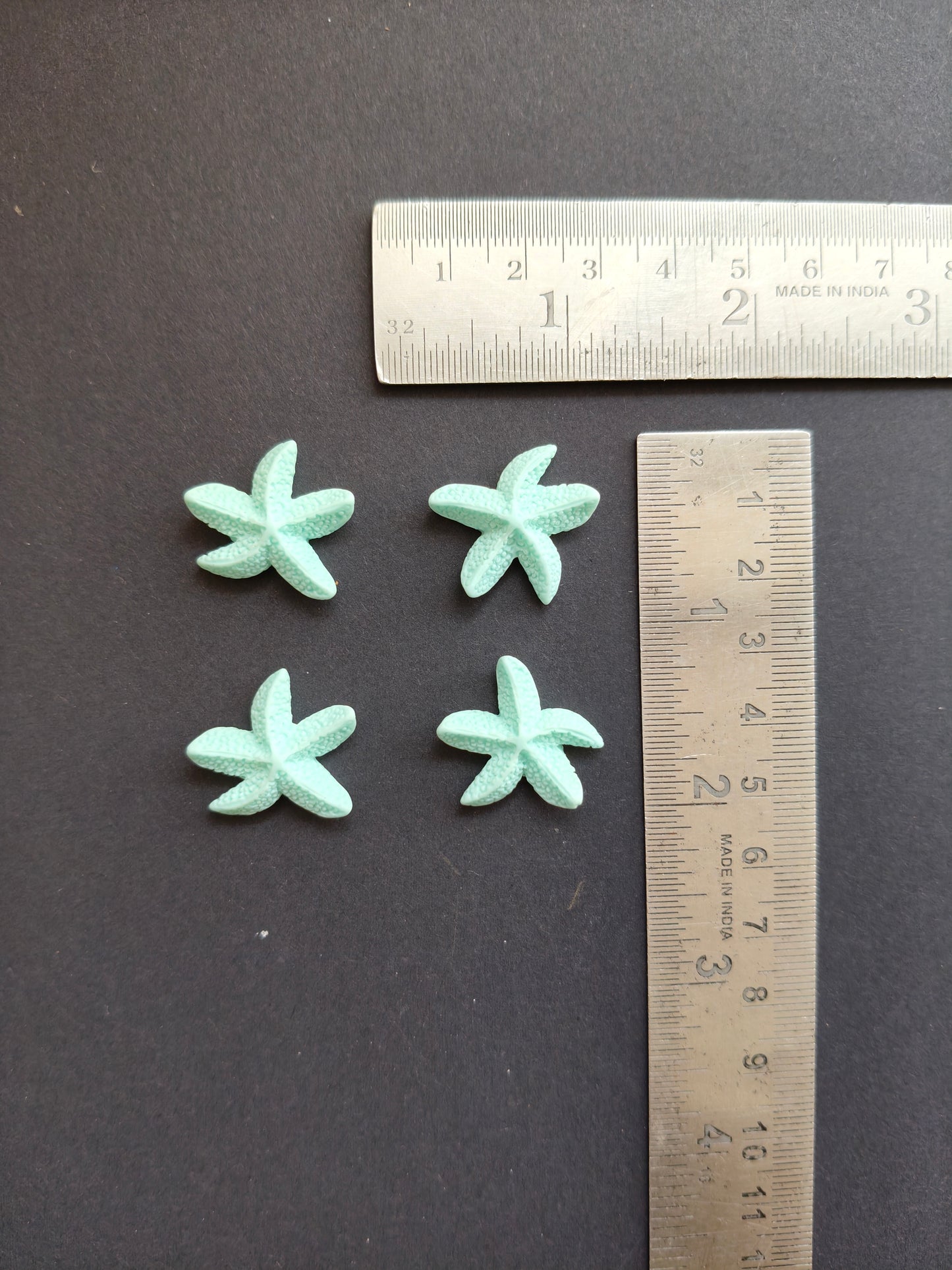 MN227- Blue starfish miniature