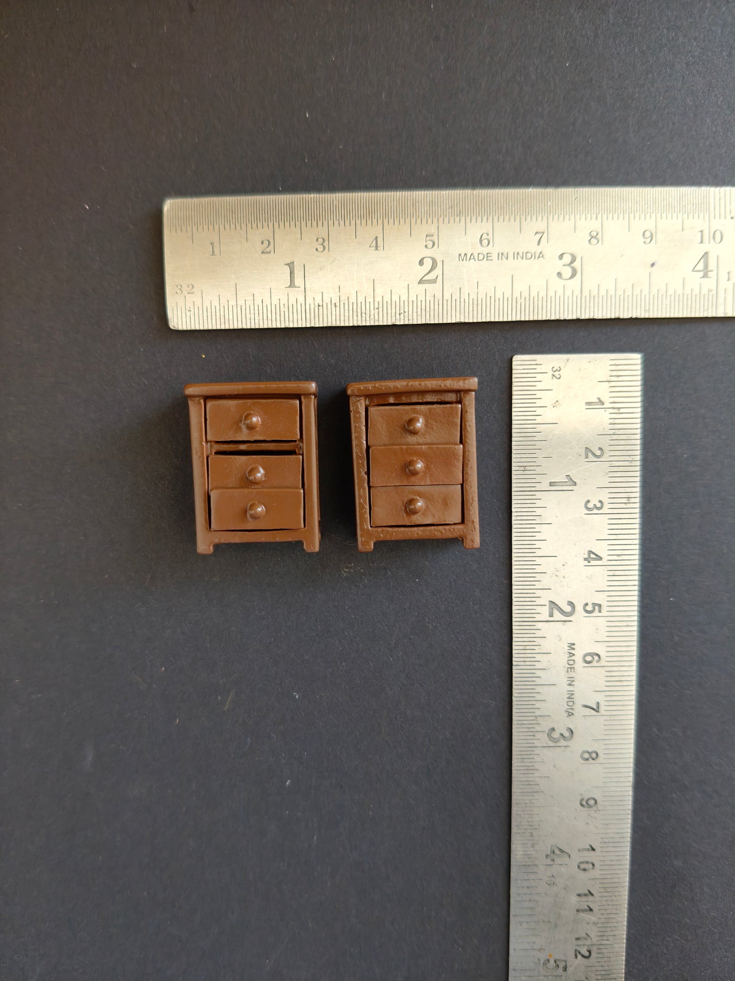 MN313- Wooden drawer miniature