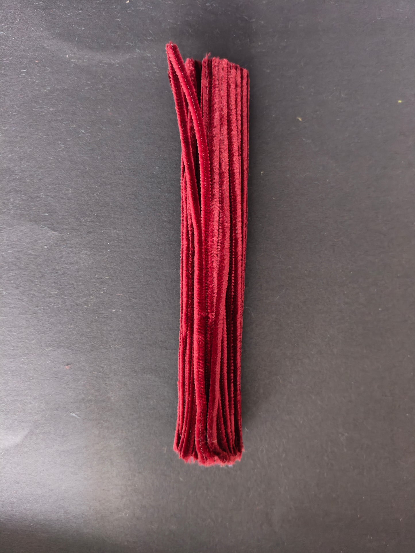 PC34-Maroon Pipe Cleaner