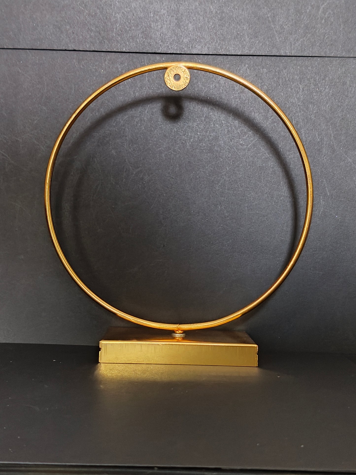Round Hoop Stand